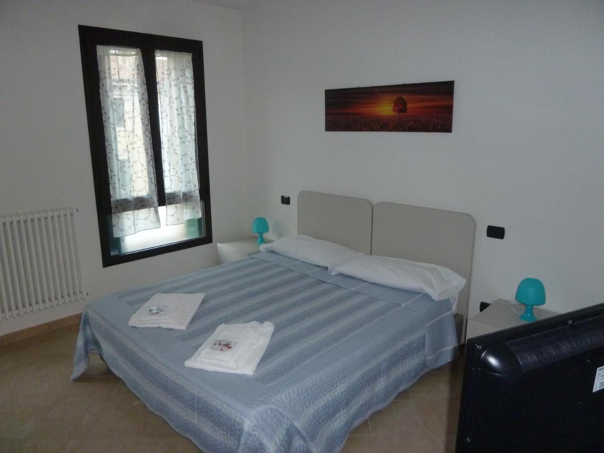 Casa Cuore - Love Pets - Fronte Ospedale Sacro Cuore Negrar Rom bilde